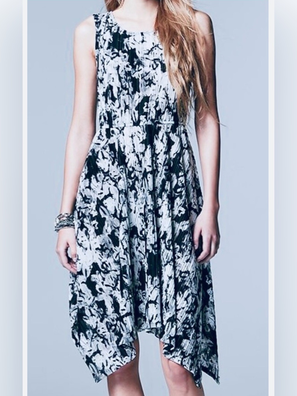 SIMPLY VERA VERA WANG PLEATED HANDKERCHIEF HEM FIT & FLARE...